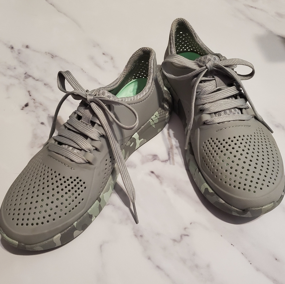 Crocs Literide Pacer 7 gray camo